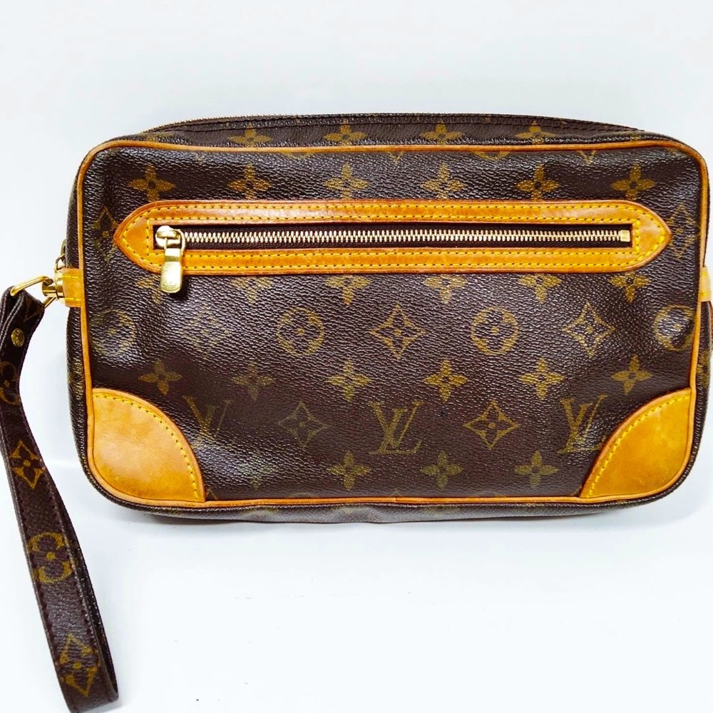 Louis Vuitton LV Brown and Tan Monogram Clutch wristlet. Excellent condition.